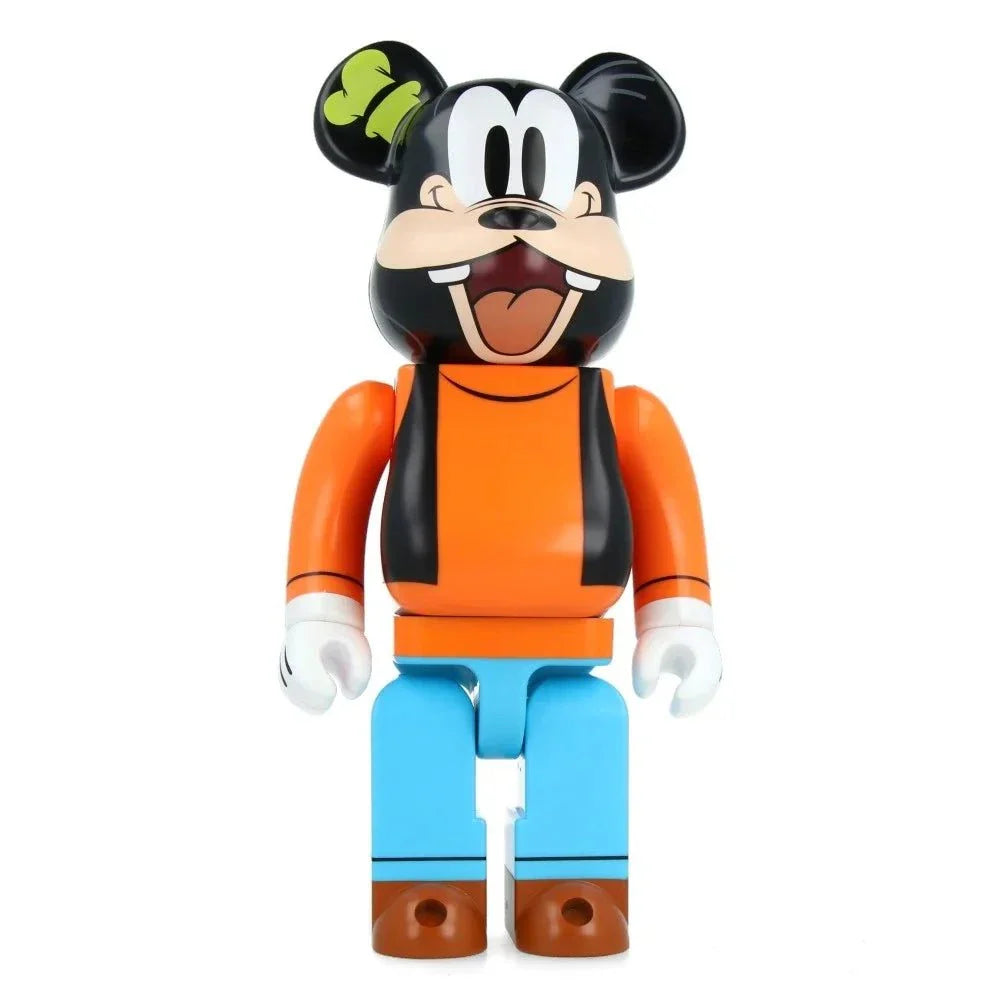 400% Bearbrick figure of Goofy in classic Disney design.
