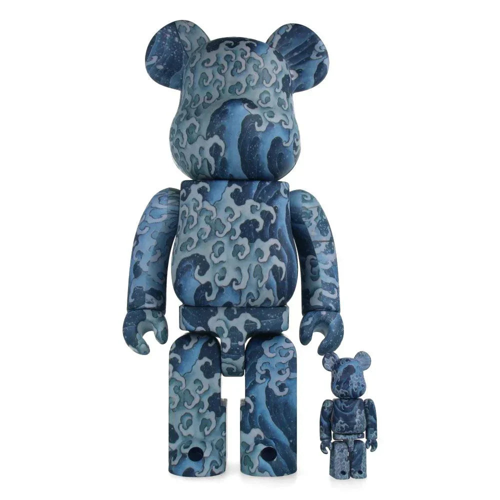 400 & 100 Bearbrick – Katsushika Hokusai Onami set